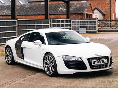 White Used 2009 Audi R8 Coupé Coupe | £51,000