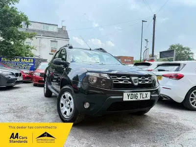 Usado Dacia Duster Ambiance 110 CV (80 kW) 2016 Negro SUV