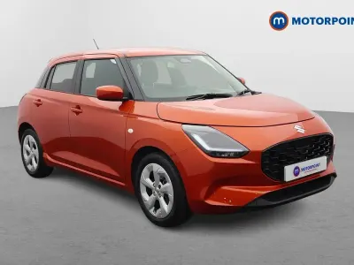 Begagnad Suzuki Swift 82 HK (60 kW) 2025 Orange Halvkombi
