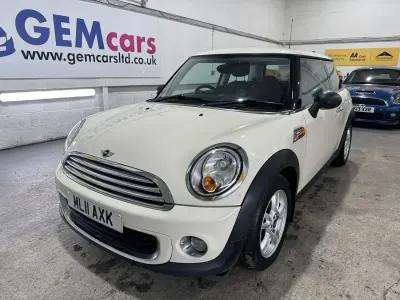 Used Mini ONE Hatch 98 HP (72 kW) 2011 White Hatchback