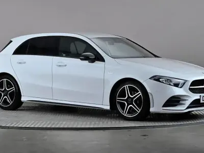 Used Mercedes A180 Executive 136 HP (100 kW) 2022 White Hatchback