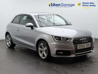 Usado Audi A1 Sport 125 HP (91 kW) 2016 Prateado Citadino