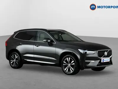 Used Volvo XC60 Momentum 250 HP (183 kW) 2021 Grey SUV