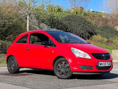 Used Vauxhall Corsa 59 HP (43 kW) 2009 Red Hatchback