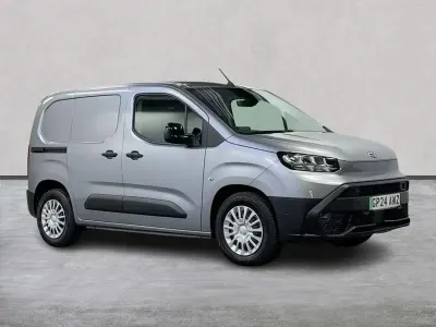 Usado Toyota Proace City City 100 kW (136 HP) 2024 Cinzento Monovolume