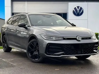 Novo VW Passat R-line 150 HP (110 kW) 2026 Cinzento Carrinha