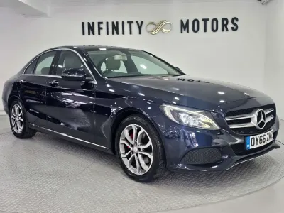 Usado Mercedes C200 Premium 184 HP (135 kW) 2016 Azul Sedan