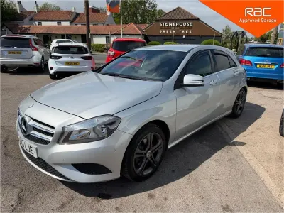 Używany Mercedes A200 2013 Srebrny Hatchback