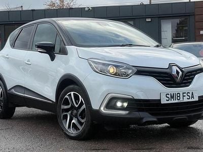 White/black Used 2018 Renault Captur Iconic SUV | £9,450 (Fair price)