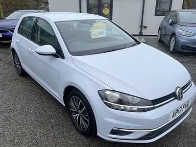 Used VW Golf VII SE 115 HP (84 kW) 2017 Silver Hatchback