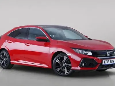 Used Honda Civic EX 126 HP (92 kW) 2019 Red Hatchback