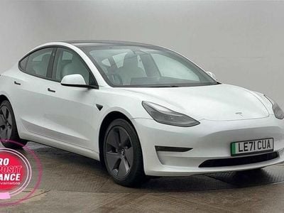 White Used 2022 Tesla Model 3 Sedan | £21,250 (Fair price)