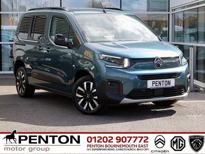 Begagnad Citroën Berlingo 130 HK (95 kW) 2024 Blå Minibuss