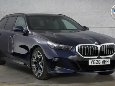 Used BMW 520 M Sport 205 HP (150 kW) 2026 Blue Estate