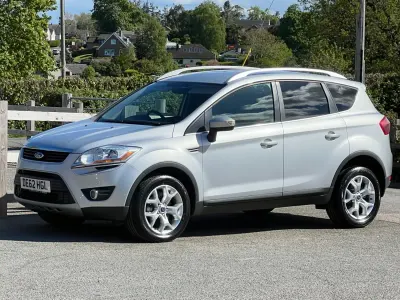 Begagnad Ford Kuga Zetec 140 HK (102 kW) 2012 Silver SUV