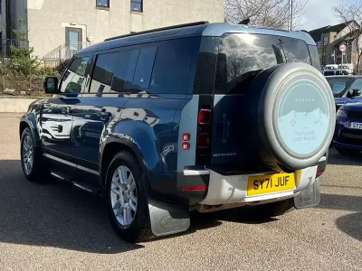 Używany Land Rover Defender S 196 KM (144 kW) 2021 Niebieski SUV