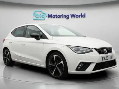 Used Seat Ibiza FR Sport 95 HP (69 kW) 2023 White Hatchback