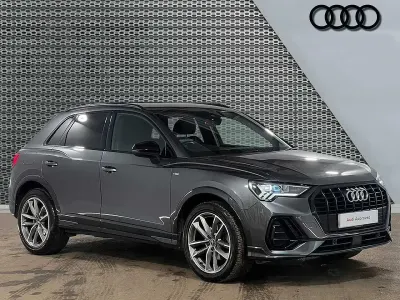 Używany Audi Q3 Black Edition 150 KM (110 kW) 2022 Szary SUV