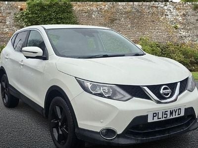 White Used 2015 Nissan Qashqai N-TEC SUV | £5,586 (Good price)