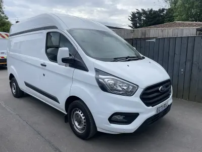 Used Ford Transit Custom Trend 105 HP (77 kW) 2021 White Van