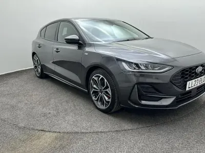 Used Ford Focus ST-Line X 125 HP (91 kW) 2023 Grey Hatchback