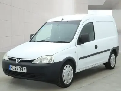 Używany Vauxhall Combo 2008 Biały Minivan