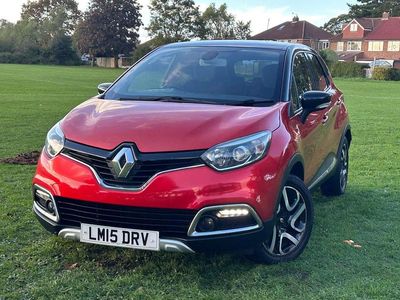 Red/black Used 2015 Renault Captur Signature SUV | £4,750 (Fair price)