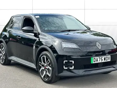 New Renault 5 E-Tech Techno 89 kW (122 HP) 2025 Black Hatchback