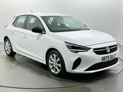 Used Vauxhall Corsa Design Edition 101 HP (74 kW) 2023 White Hatchback
