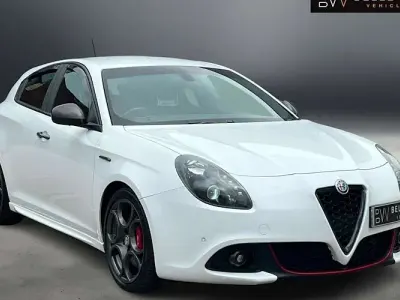 Used Alfa Romeo Giulietta Veloce 241 HP (177 kW) 2018 White Hatchback