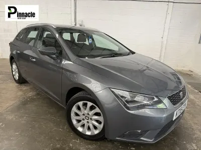 Usado Seat Leon SE 110 HP (80 kW) 2015 Cinzento Carrinha
