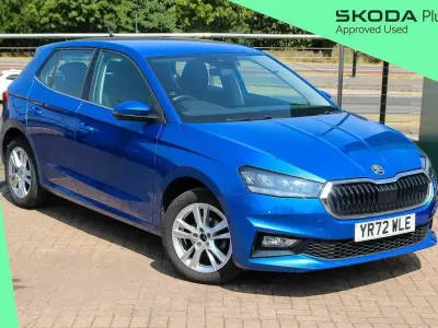 Used Skoda Fabia SE L 94 HP (69 kW) 2022 Race blue metallic Hatchback