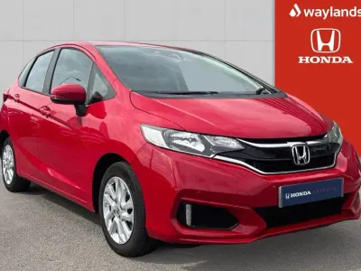Used Honda Jazz SE 102 HP (75 kW) 2018 Red Hatchback