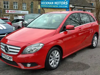 Used Mercedes B180 SE 122 HP (89 kW) 2013 Red MPV