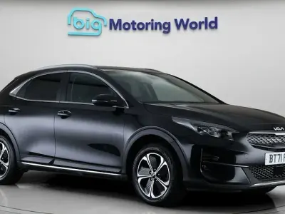 Usado Kia XCeed 141 HP (103 kW) 2021 Preto SUV