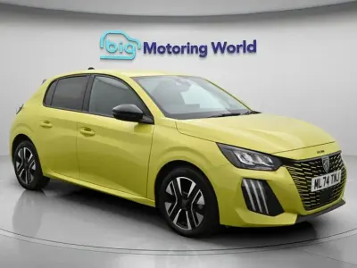 Used Peugeot 208 Allure 100 HP (73 kW) 2024 Yellow Hatchback
