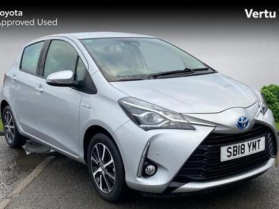 Used Toyota Yaris Hybrid 100 HP (73 kW) 2018 Silver Hatchback