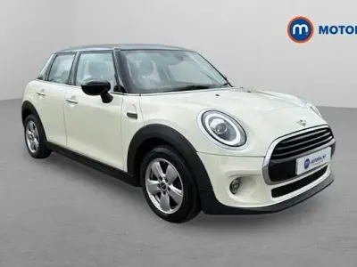 Usado Mini Cooper Classic 136 CV (100 kW) 2020 Blanco Utilitario