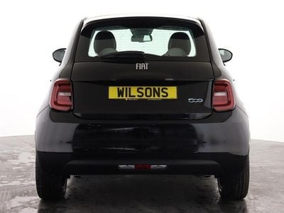 Black New 2025 Fiat 500e Hatchback | £25,995 (Expensive)
