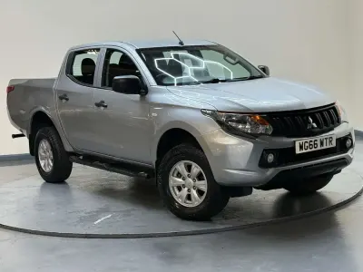 Usado Mitsubishi L200 2017 Prateado Pickup
