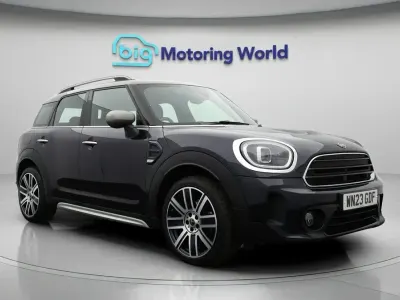 Used Mini Cooper Countryman Exclusive 134 HP (98 kW) 2023 Blue/black SUV