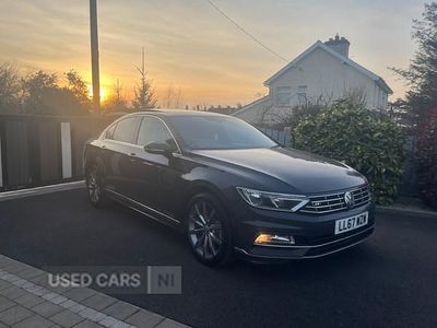 Usado VW Passat R-line 190 HP (139 kW) 2018 Cinzento Sedan