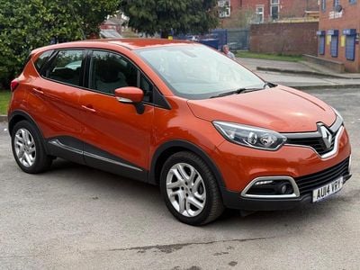 Used Renault Captur Dynamique 90 HP (66 kW) 2014 Orange SUV