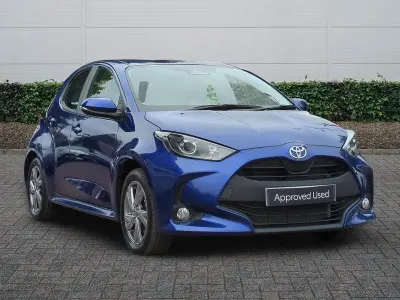 Used Toyota Yaris 2024 Blue Hatchback