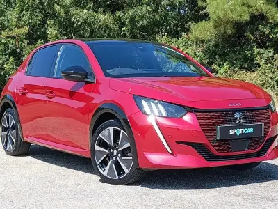 Used Peugeot e-208 Premium 100 kW (136 HP) 2021 Red Hatchback