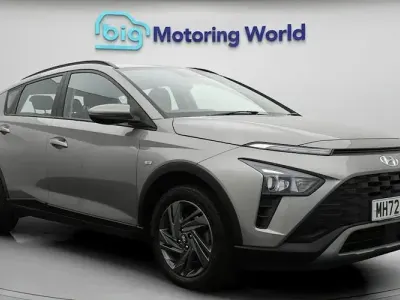 Begagnad Hyundai Bayon SE 101 HK (74 kW) 2023 Brun SUV