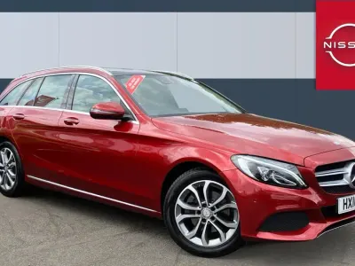 Usado Mercedes C200 Premium 184 HP (135 kW) 2016 Vermelho Carrinha