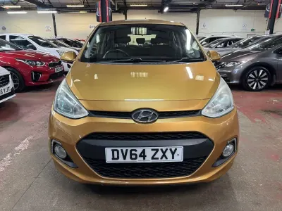Usado Hyundai i10 Premium 87 HP (63 kW) 2014 Laranja Citadino