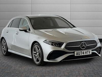 Begagnad Mercedes A200 Executive 163 HK (119 kW) 2024 Silver Halvkombi