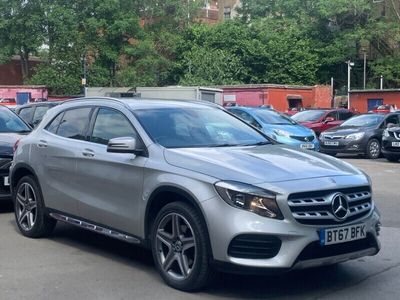 Mercedes GLA220